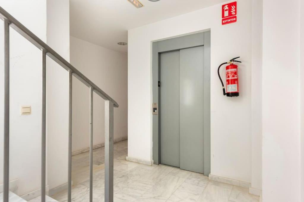 San Felipe Apartment Малага Екстериор снимка